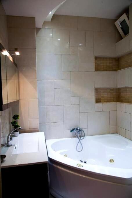 فيلا Luxurious West Side Maisonette In Alexandroupolis المظهر الخارجي الصورة