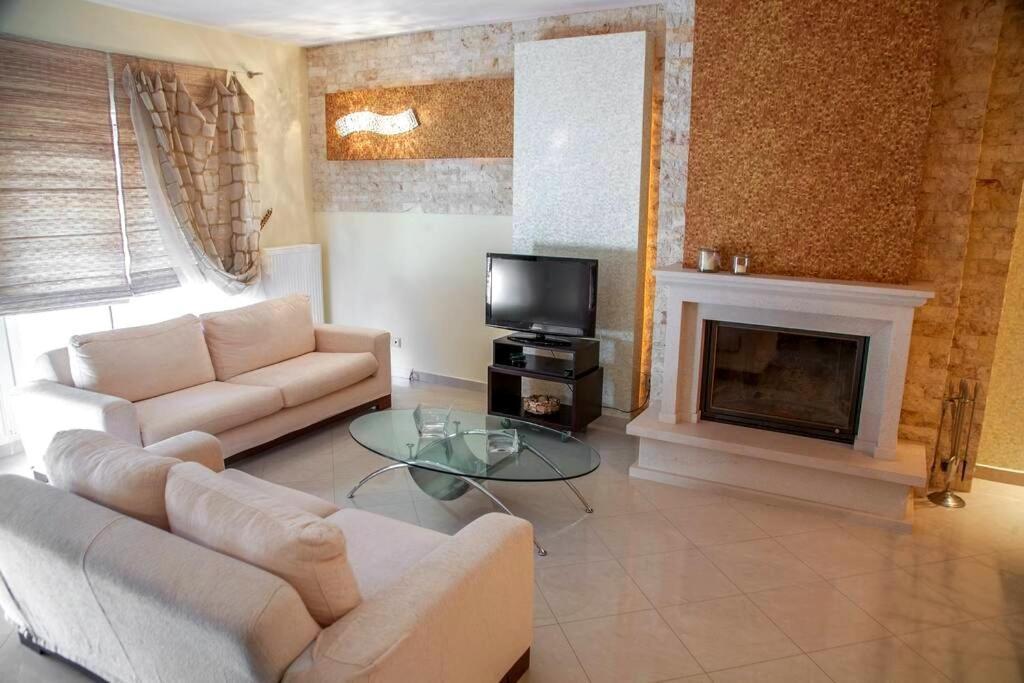 فيلا Luxurious West Side Maisonette In Alexandroupolis المظهر الخارجي الصورة