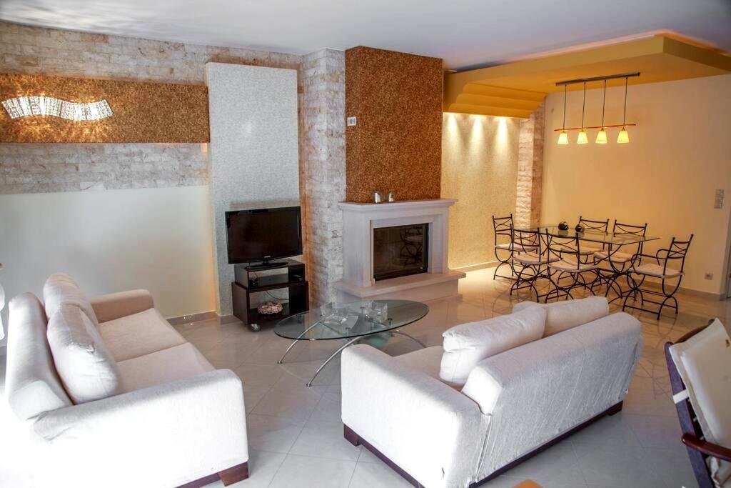 فيلا Luxurious West Side Maisonette In Alexandroupolis المظهر الخارجي الصورة